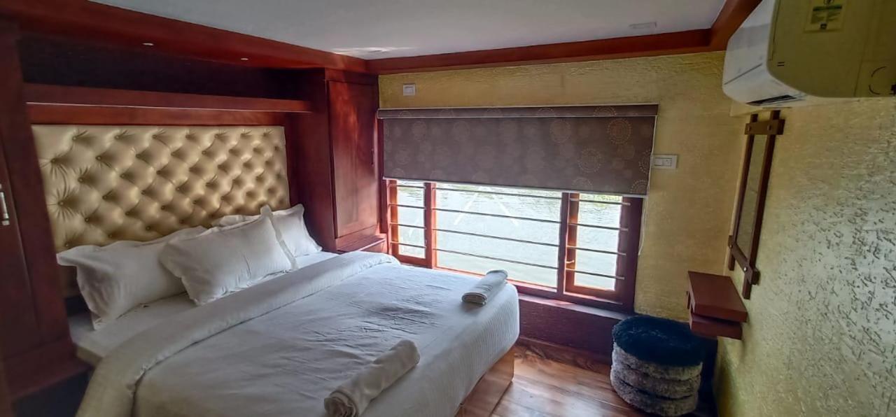 Soma House Boat 호텔 Alappuzha 외부 사진