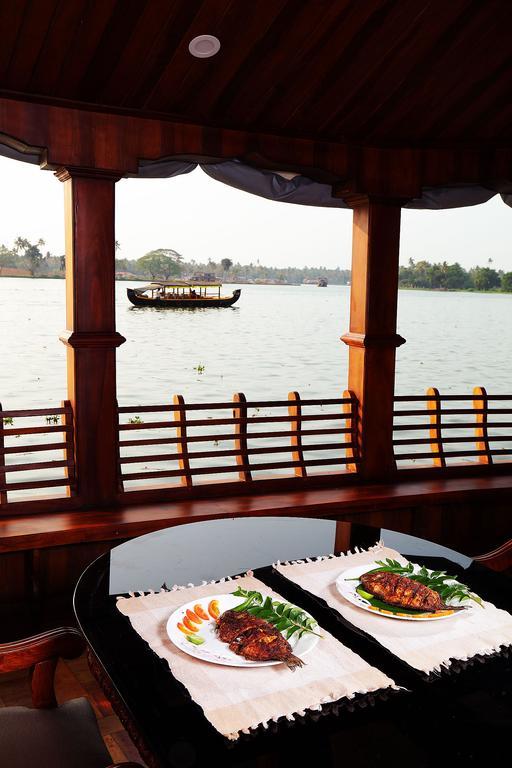 Soma House Boat 호텔 Alappuzha 외부 사진