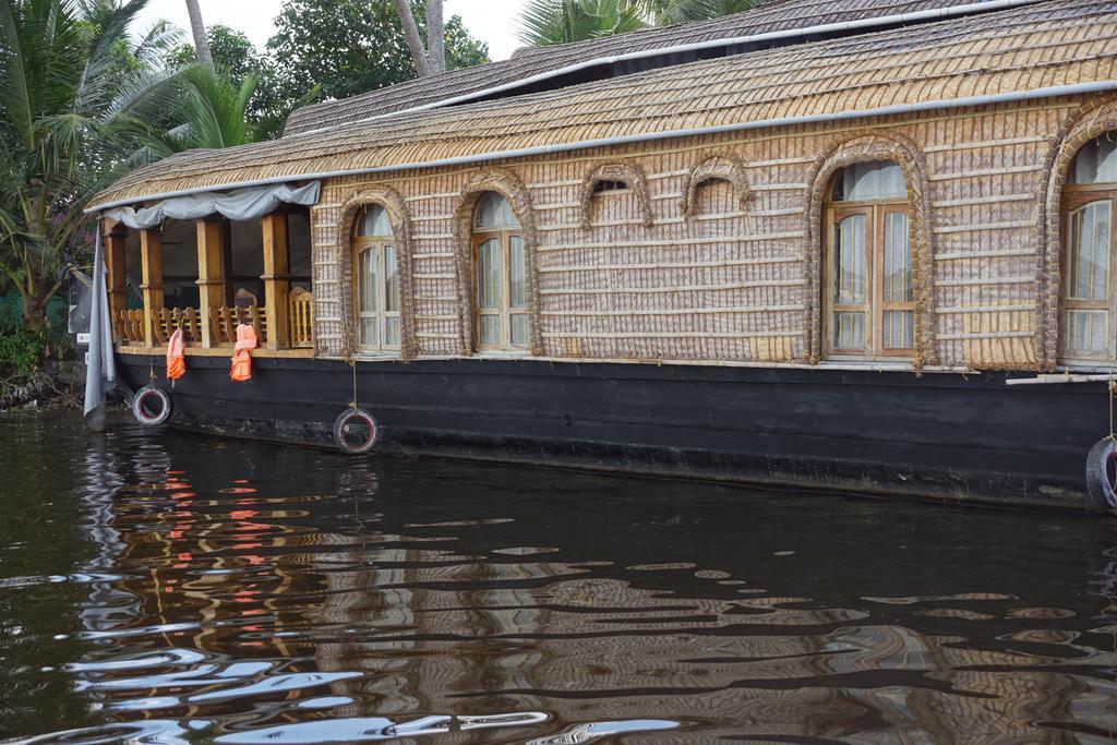 Soma House Boat 호텔 Alappuzha 외부 사진